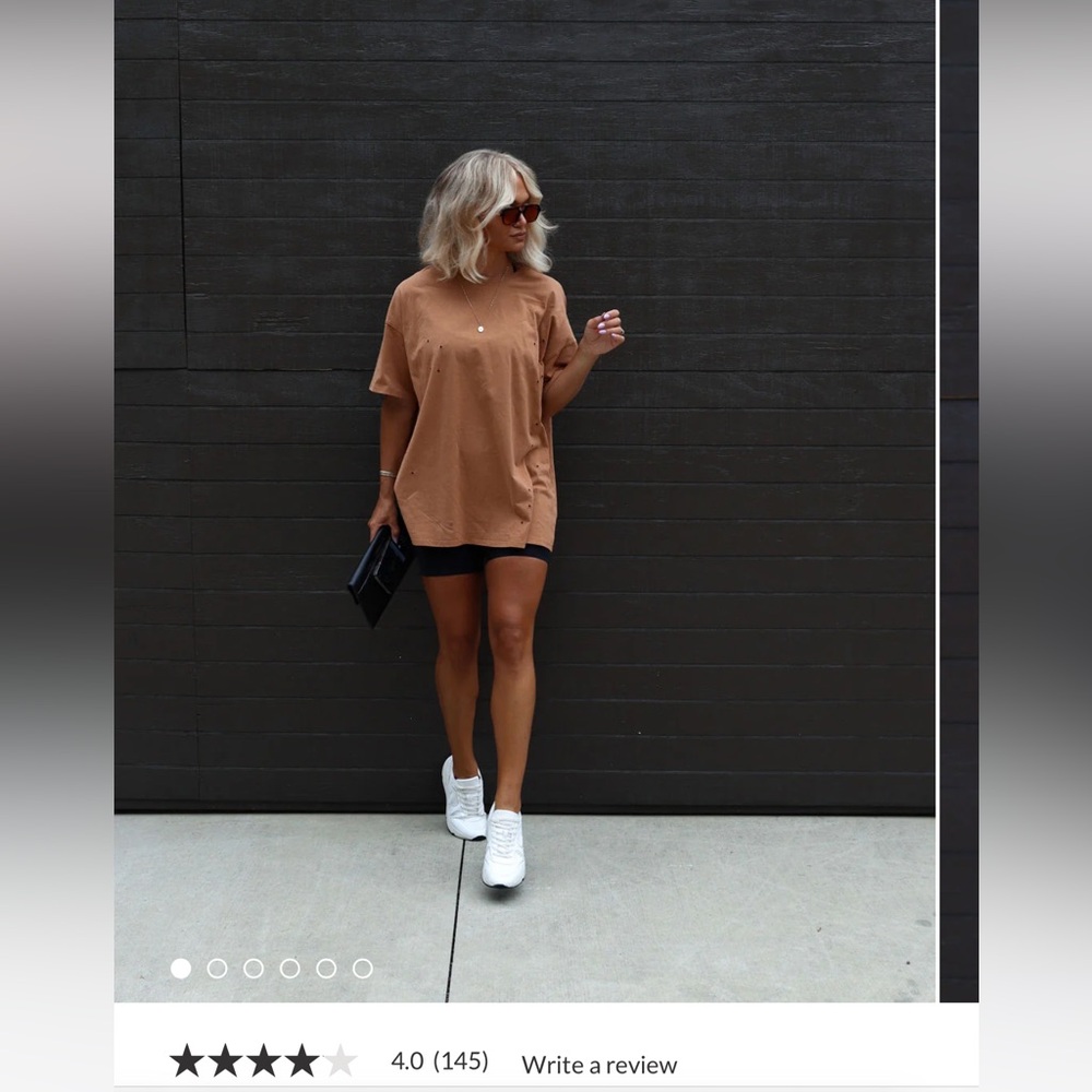 VICI oversized distressed T-shirt